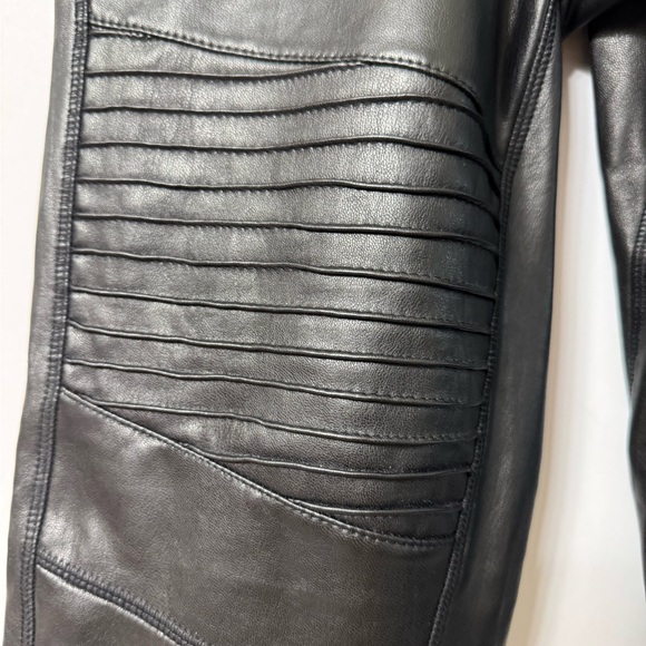 7 For All Mankind M, Faux Leather Skinny Pants, Tiny Pleats on Legs, NWT - Picture 11 of 12